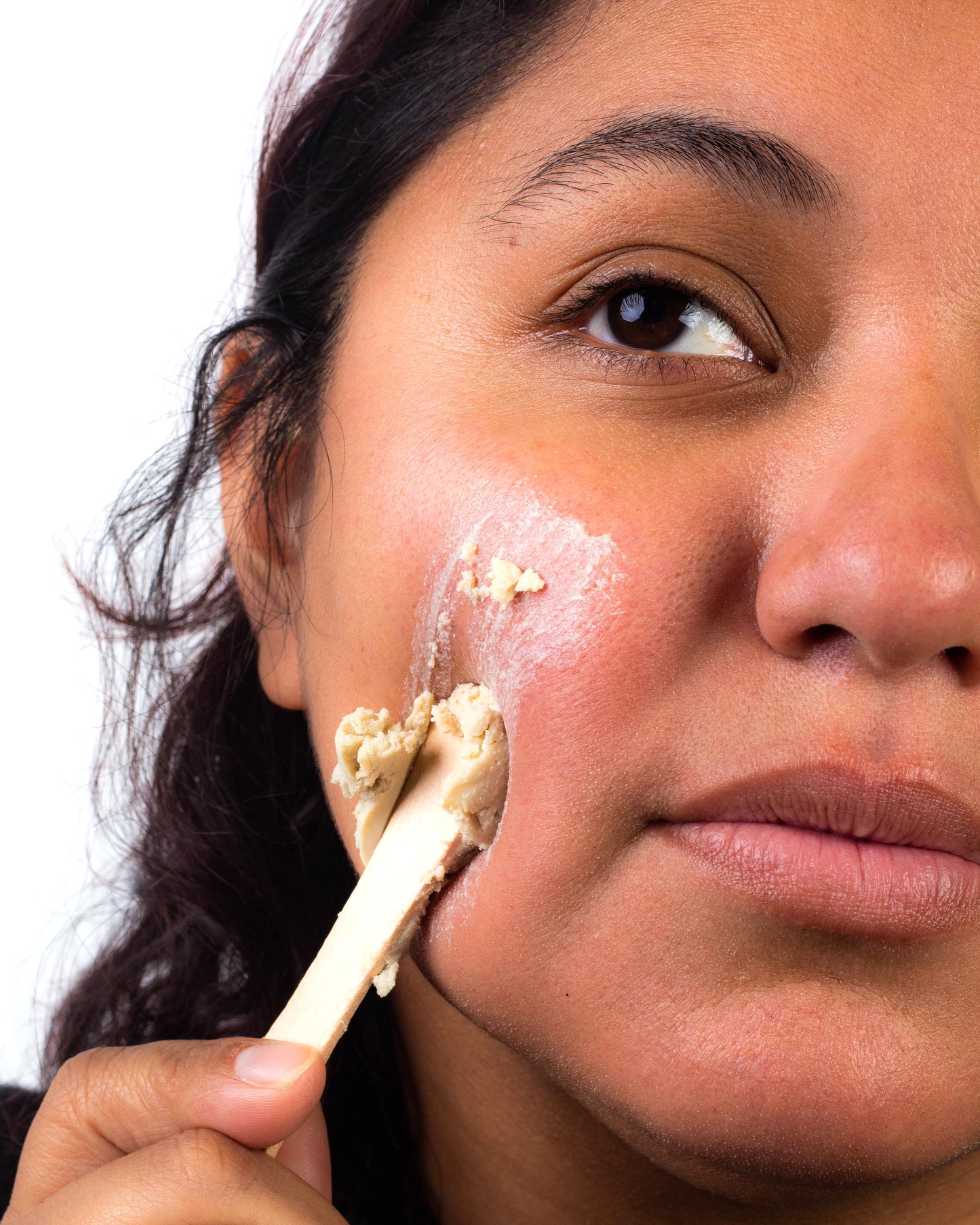 Clay balm to milk cleanser for all skin types will polish your skin, removing tired skin cells, make up and free radicals.
